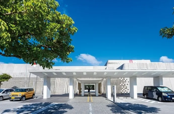 沖繩縣立博物館・美術館懷斯埃斯特姆廣場安裡站彩公寓